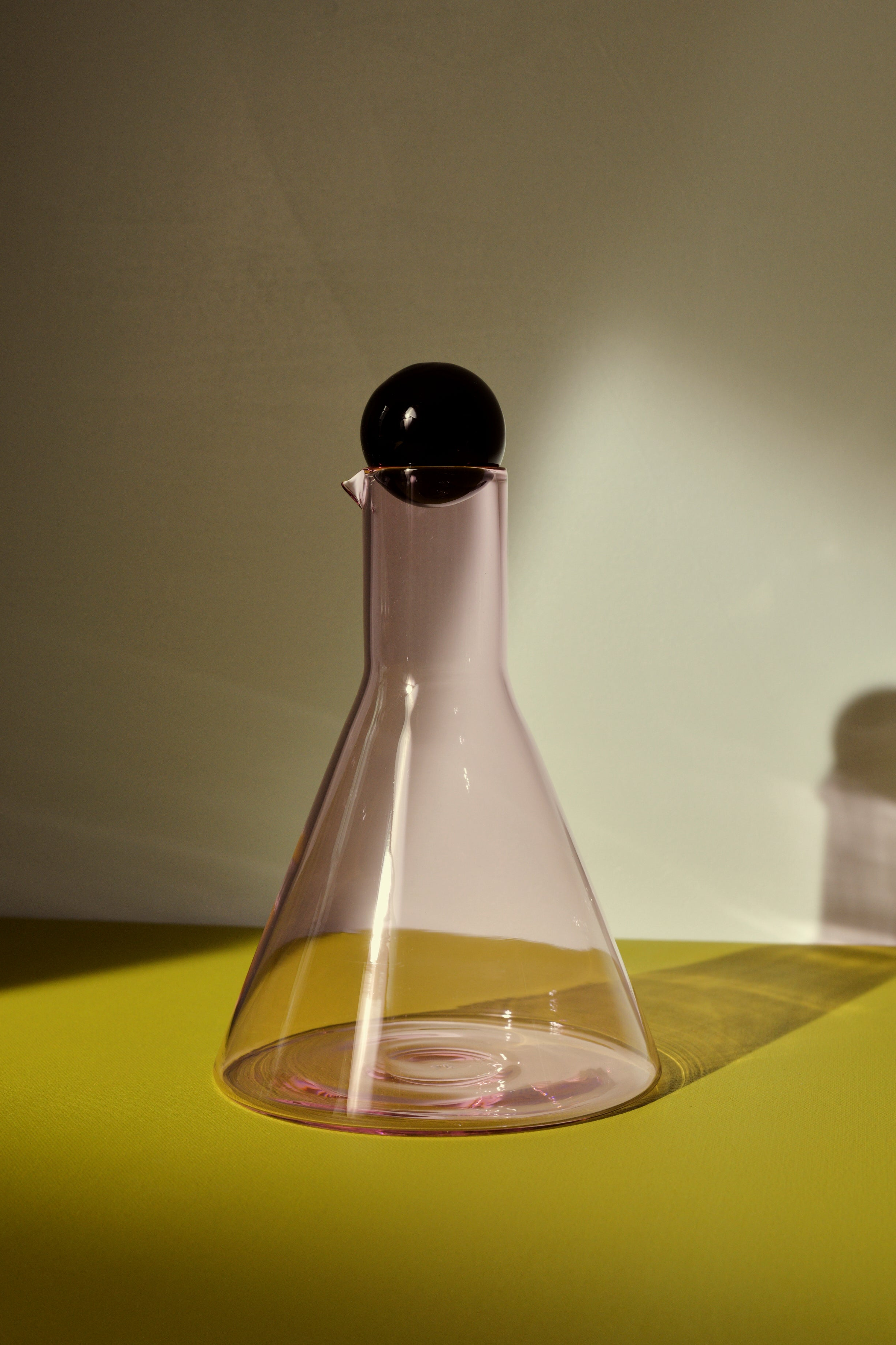 Bilboquet Carafe · Pink + Black